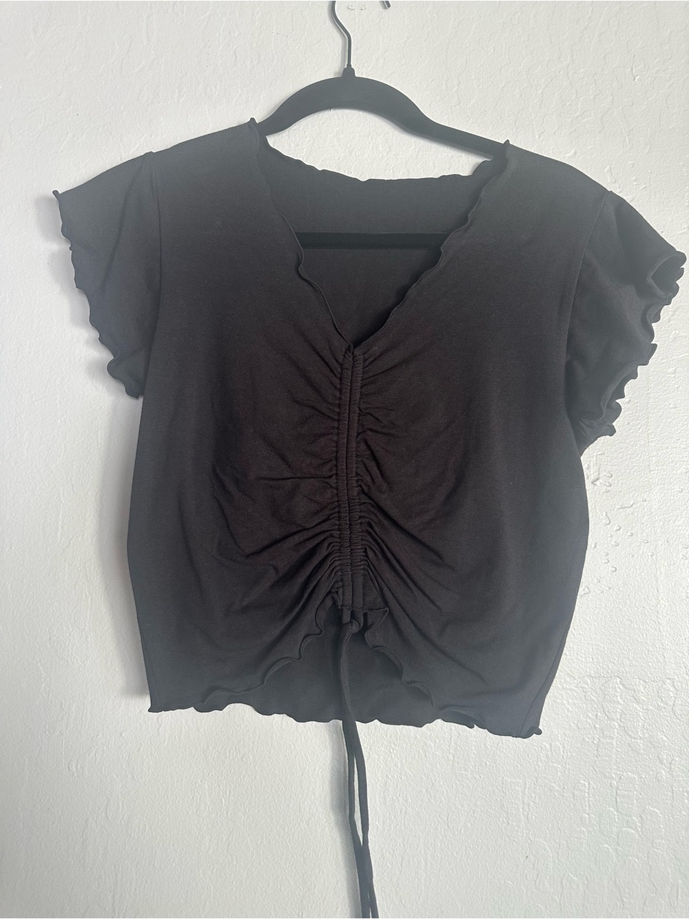 Black Ruched Drawstring V-Neck Crop Top - Women